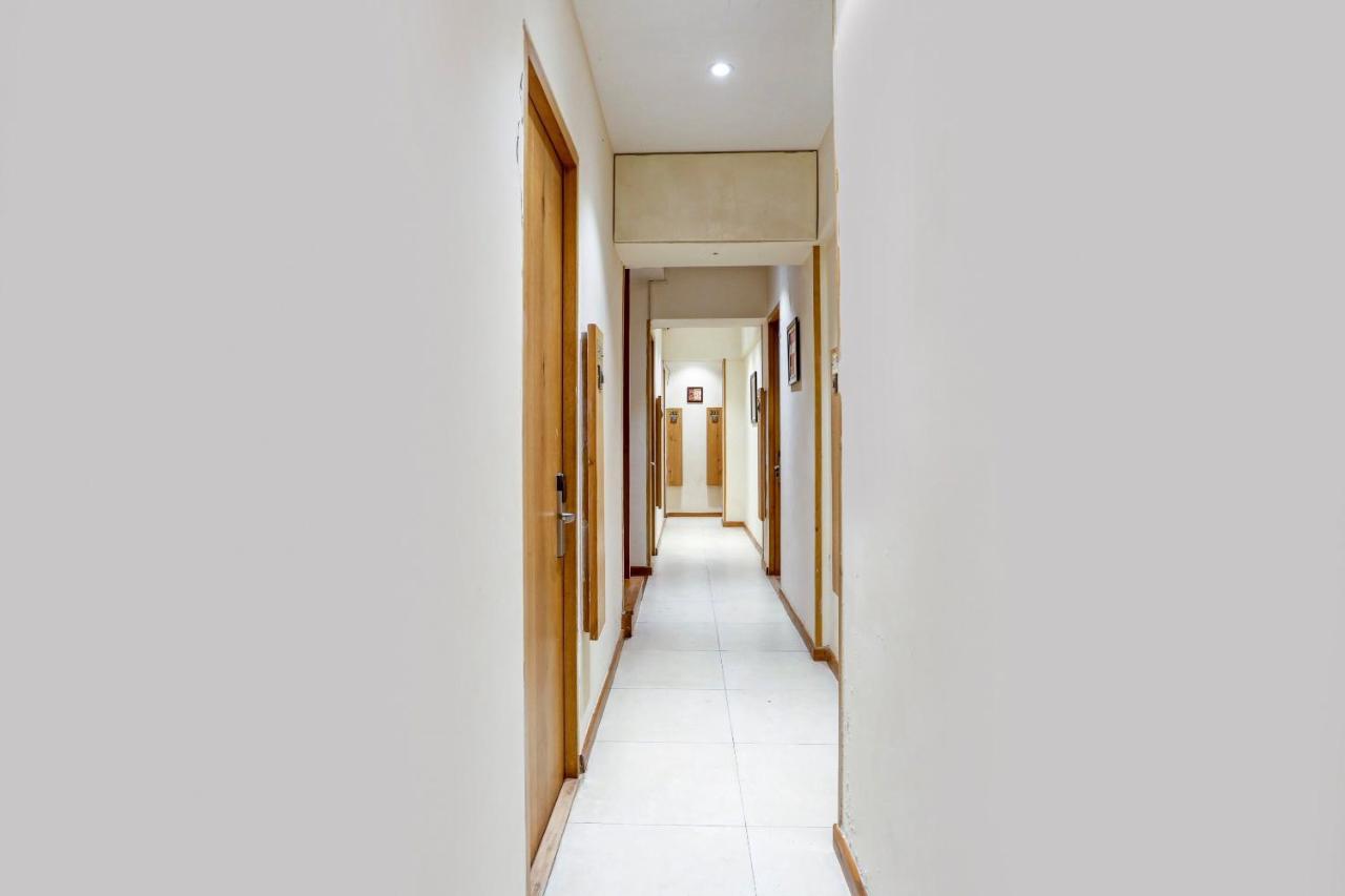 Oyo 81549 Hotel Elegance Nx Mumbai Exterior foto